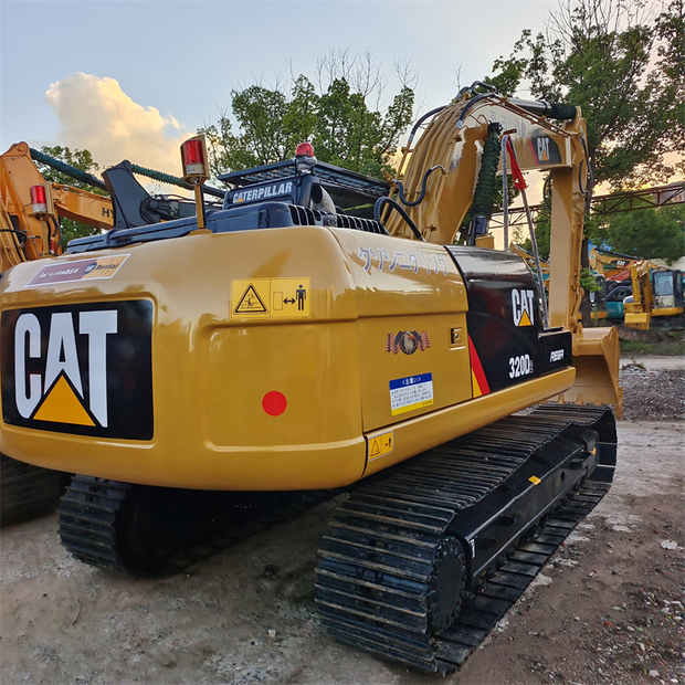 2023 Caterpillar 320D-44005849