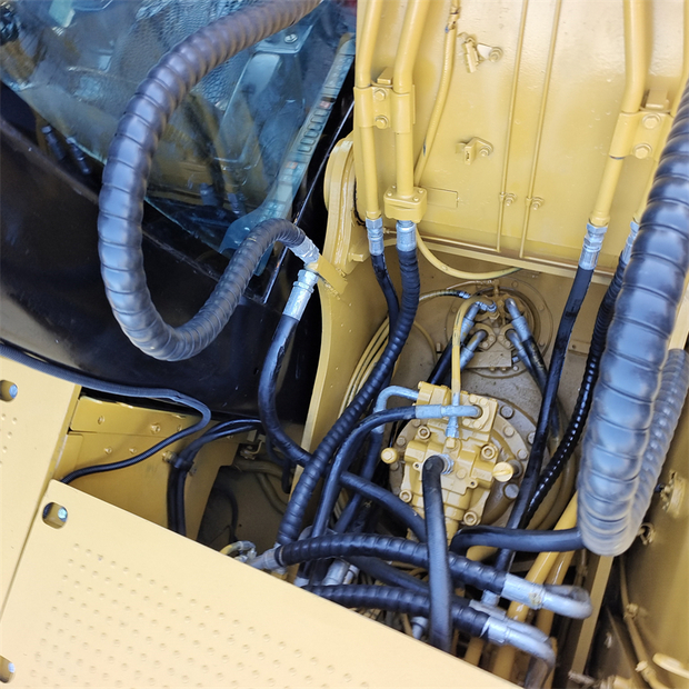 2023 Caterpillar 320D-44005868