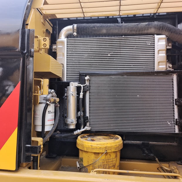 2023 Caterpillar 320D-44005878