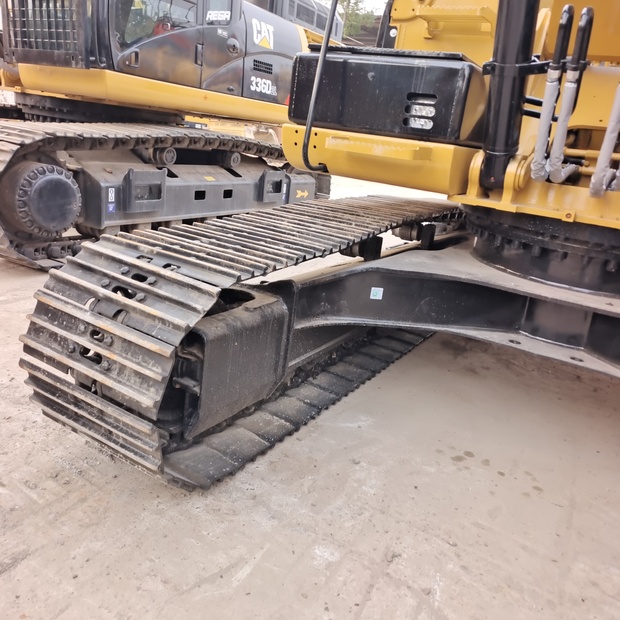 2023 Caterpillar 320D-44005884