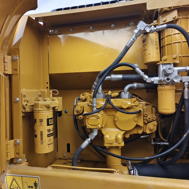 2023 Caterpillar 320D-44005891