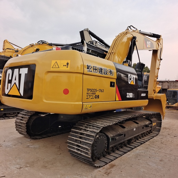 2023 Caterpillar 320D-44005893