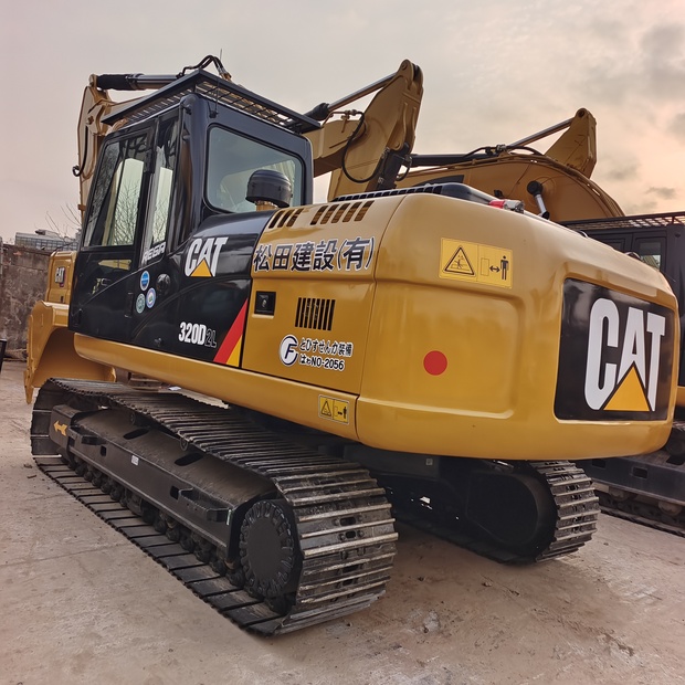2023 Caterpillar 320D-44005897