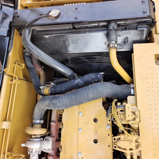 2023 Caterpillar 320D-44005901