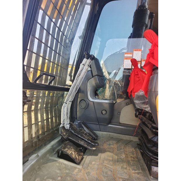 2023 كاتربيلر 320DL-44005916