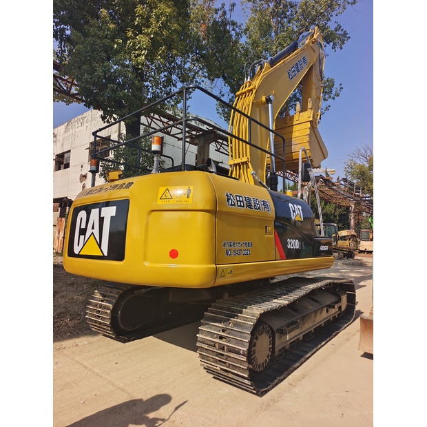 2023 كاتربيلر 320DL-44005920