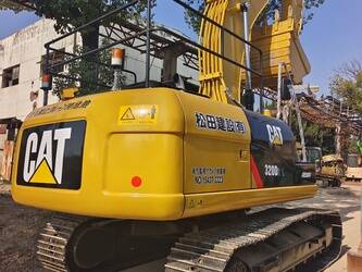 صورة ل 2023 كاتربيلر 320DL