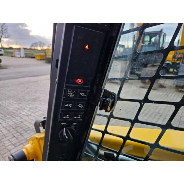 2020 Gehl R165-44006014