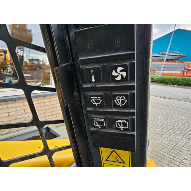 2020 Gehl R165-44006015