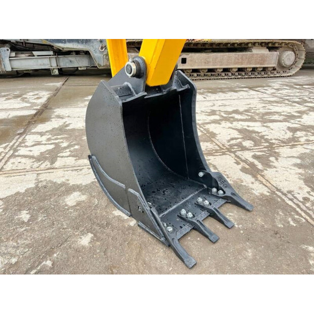 2024 JCB 3DX-44006092