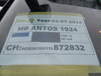 2014-mercedes-benz-antos-1924-1389928-44006551