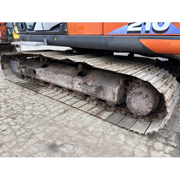 2018 هيتاشى ZX210LC-6-44012512