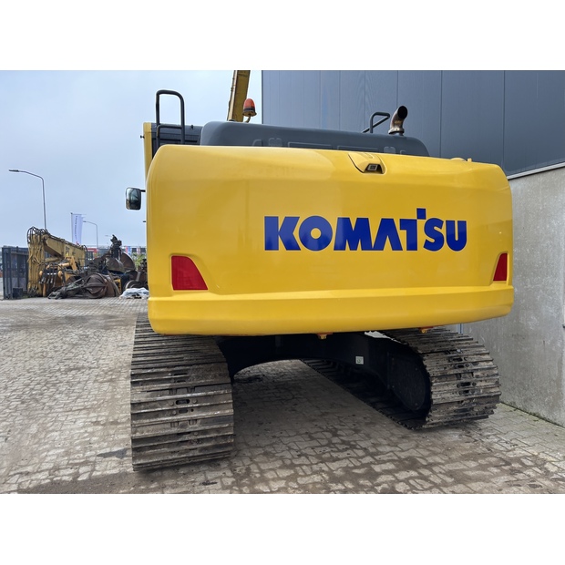 2017 كوماتسو PC210LC-10-44012558