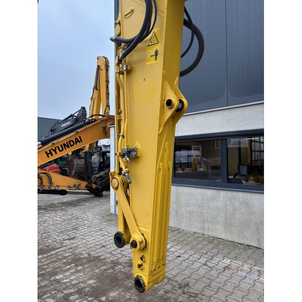 2017 كوماتسو PC210LC-10-44012582