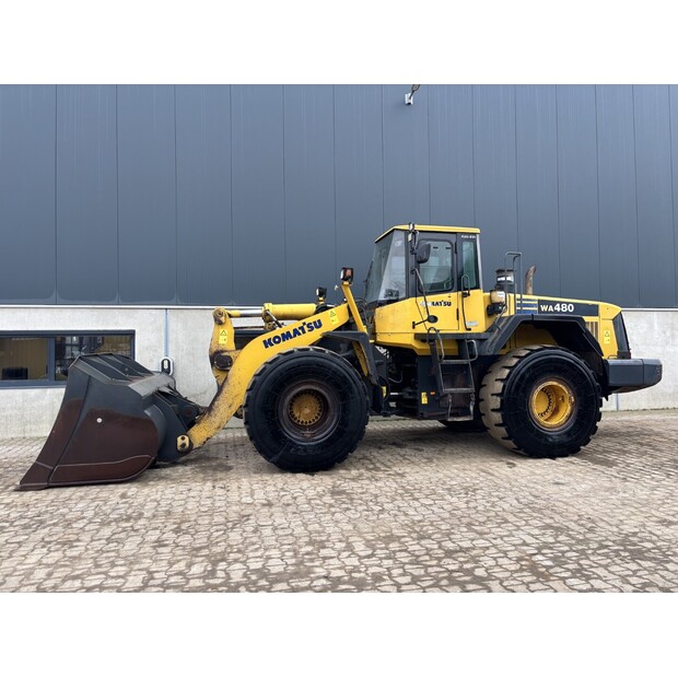 2005 كوماتسو WA480-5H-44012631