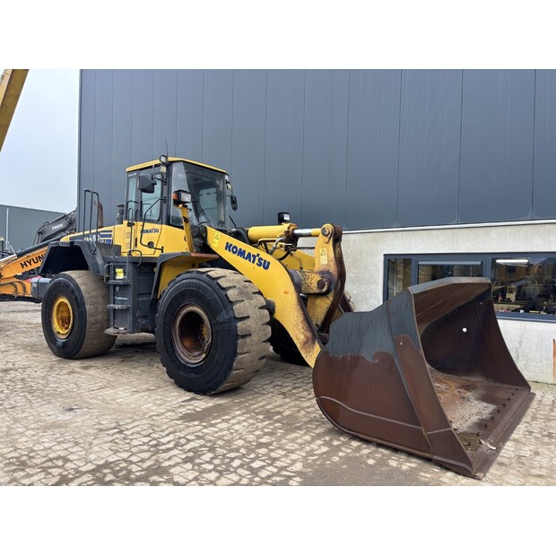 2005 كوماتسو WA480-5H-44012636