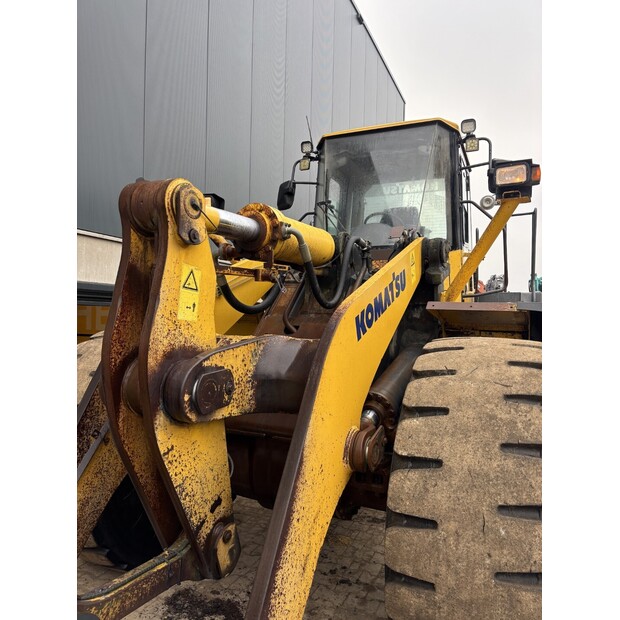 2005 كوماتسو WA480-5H-44012655