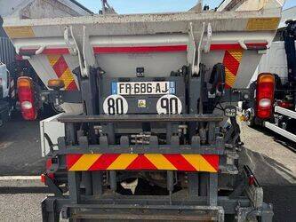 2020-mitsubishi-fuso-canter-1389838-44018577