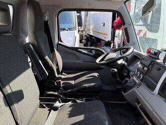 2020-mitsubishi-fuso-canter-1389838-44018582