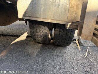 2020-mitsubishi-fuso-canter-1389838-44018586