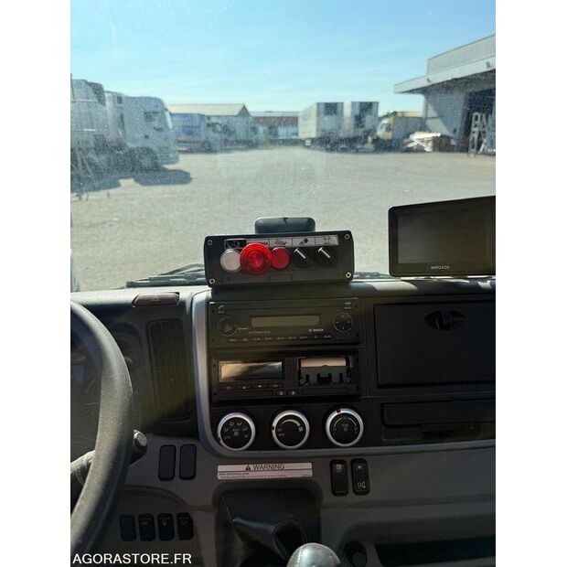 2020 Mitsubishi Fuso CANTER-44018587