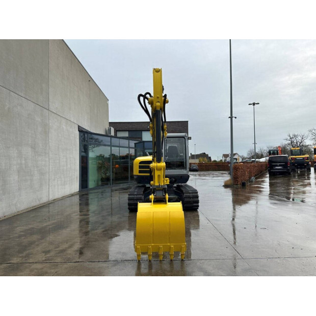 2014 Neuson 8003-44018911