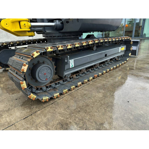 2014 Neuson 8003-44018926