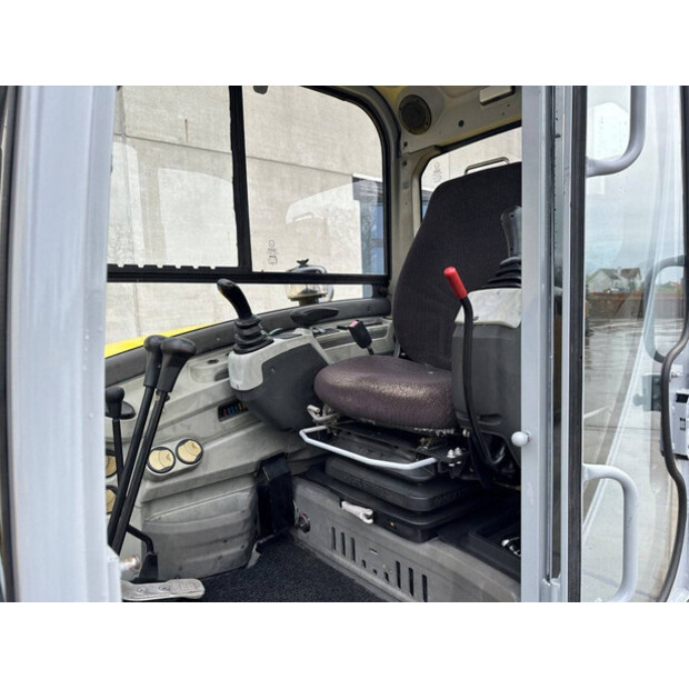 2014 Neuson 8003-44018940