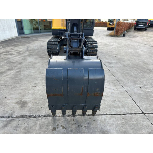 2017 فولفو EC55D-44018956