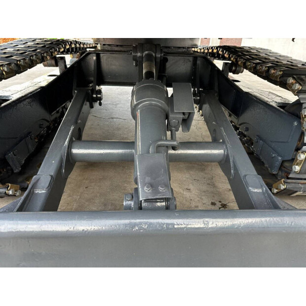 2017 فولفو EC55D-44018972