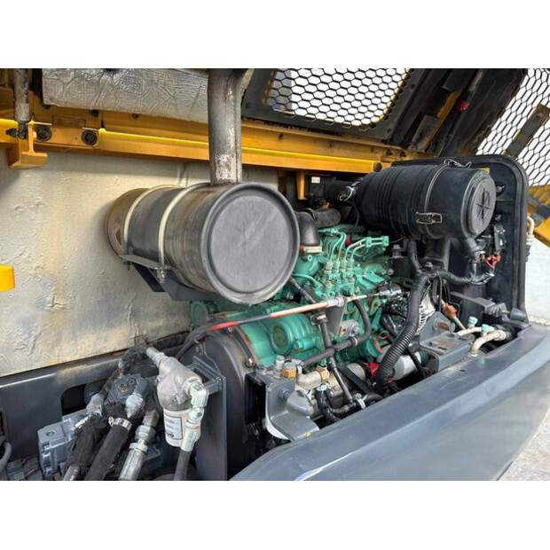 2017 فولفو EC55D-44018974