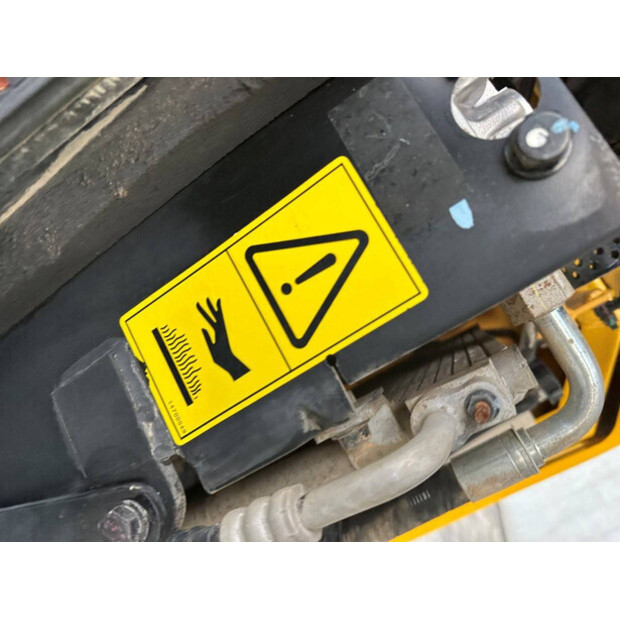 2017 فولفو EC55D-44018978