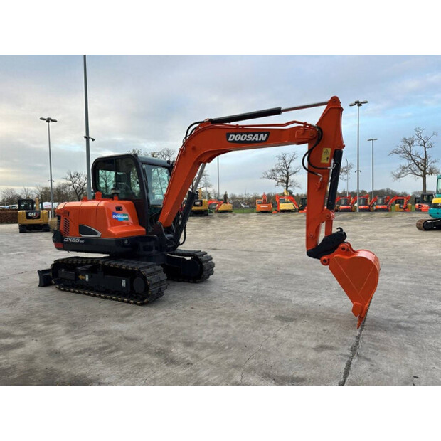 2017 دووسان DX55-9C-44018993