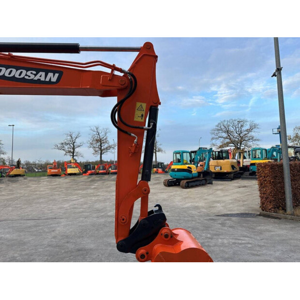 2017 دووسان DX55-9C-44019002