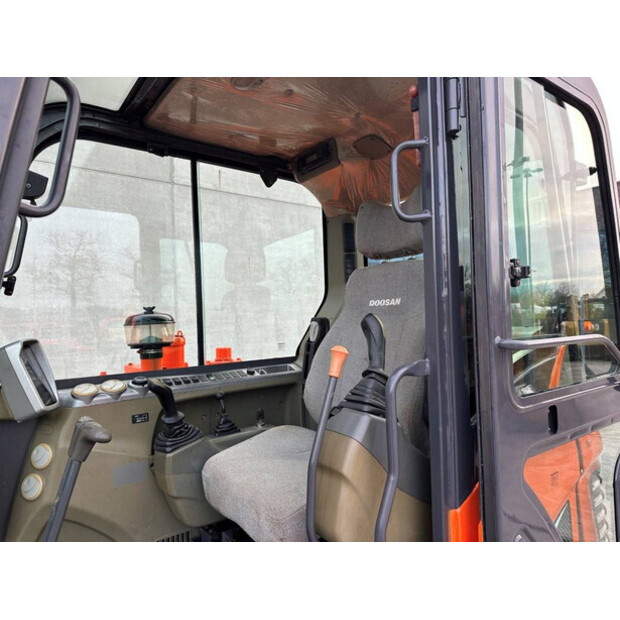 2017 دووسان DX55-9C-44019022