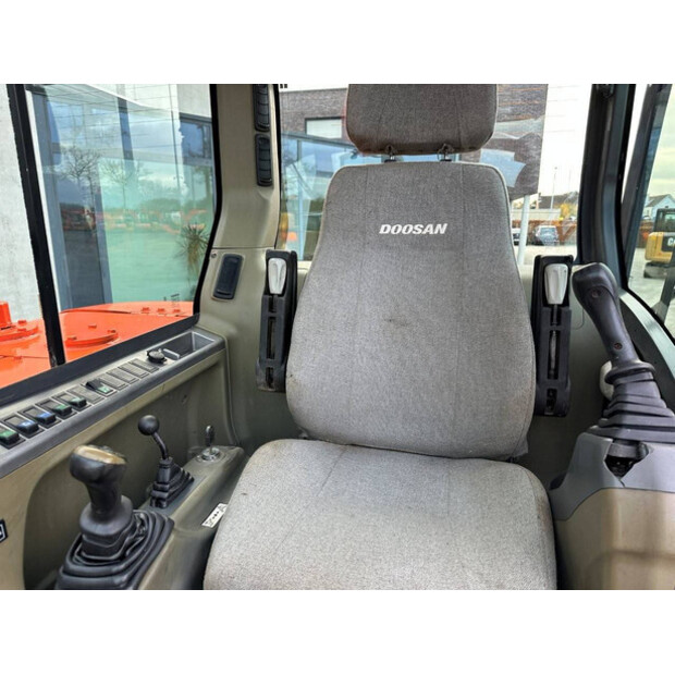 2017 دووسان DX55-9C-44019024