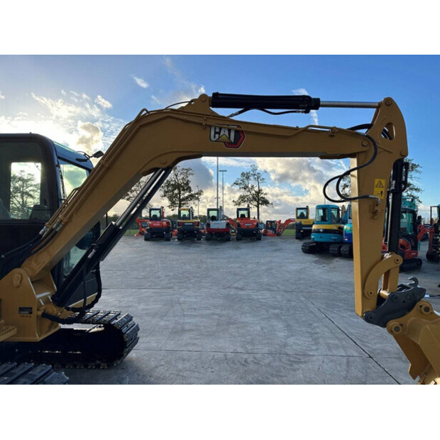 2015 Caterpillar 305.5E2-44019046
