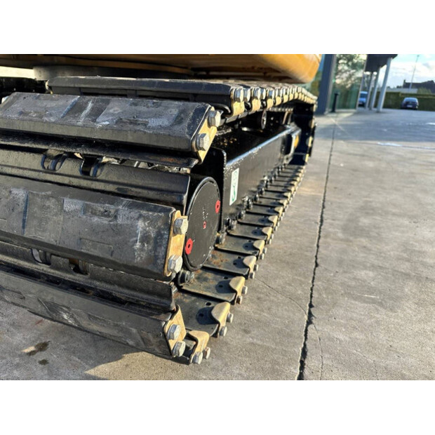 2015 Caterpillar 305.5E2-44019050