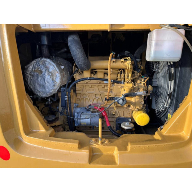 2015 Caterpillar 305.5E2-44019059