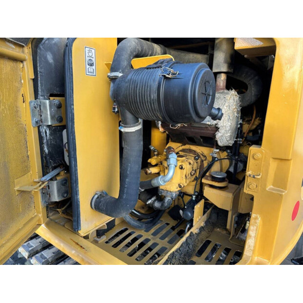2015 Caterpillar 305.5E2-44019063