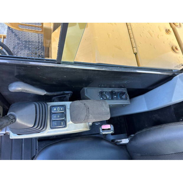 2015 Caterpillar 305.5E2-44019068