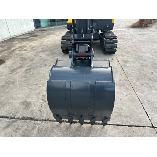 2012 فولفو EC55B-44019201