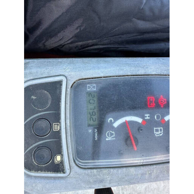 2016 كوبوتا U17-3-44019415