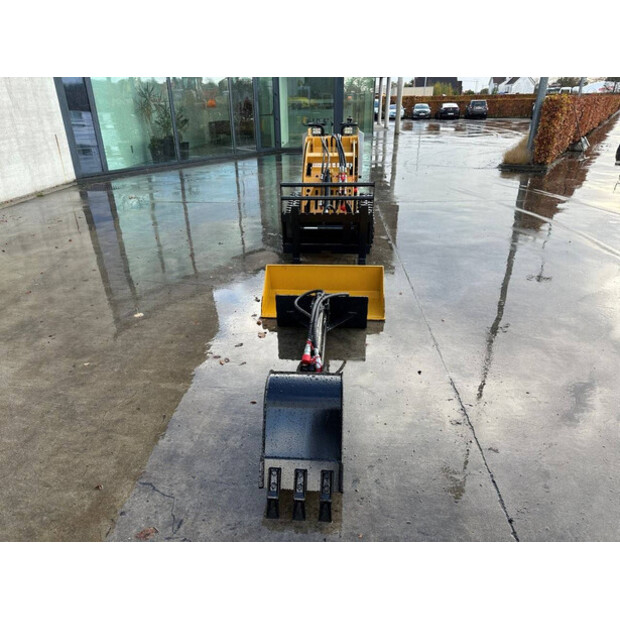 2025 Å koda SDLL30-44019670