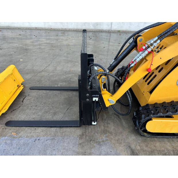 2025 Å koda SDLL30-44019687