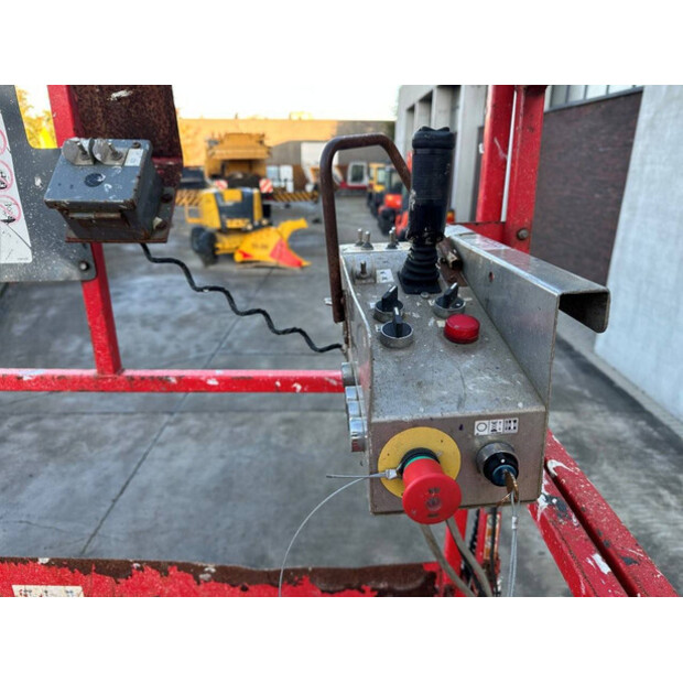 2013 سكايجاك SJ9250-44019823