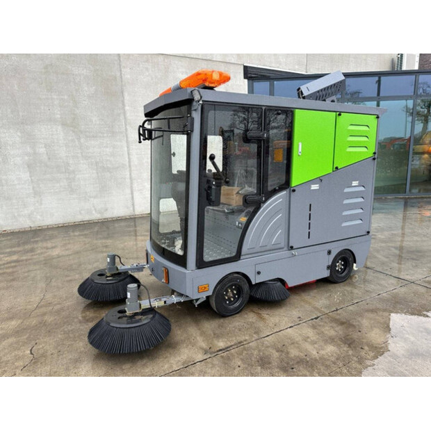 2025 Å koda DY2400-44019846