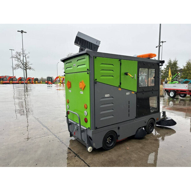 2025 Å koda DY2400-44019850