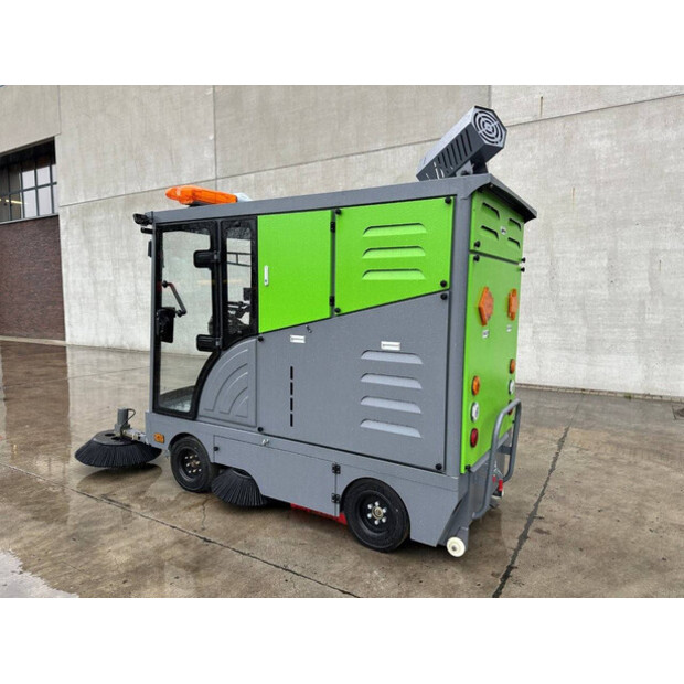 2025 Å koda DY2400-44019852