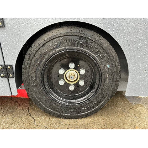 2025 Å koda DY2400-44019859